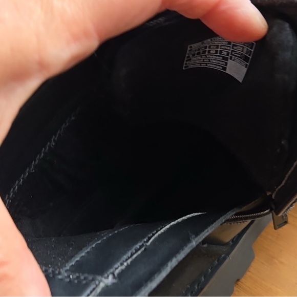 UGG NOE Boots with Buckles - Picture 12 of 13